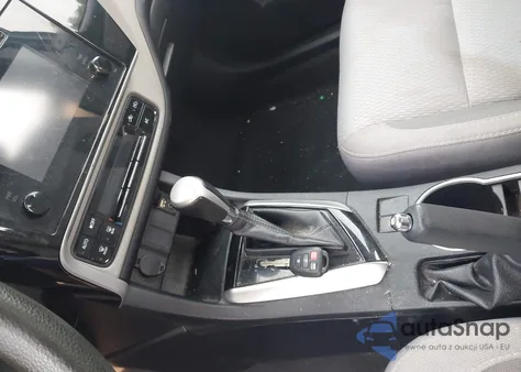 2018 Toyota Corolla Le from USA, damaged, VIN 2T1BURHE7JC002921